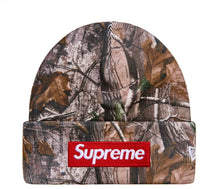 Load image into Gallery viewer, Supreme NEW ERA® BOX LOGO BEANIE
