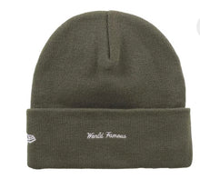 Load image into Gallery viewer, Supreme NEW ERA® BOX LOGO BEANIE