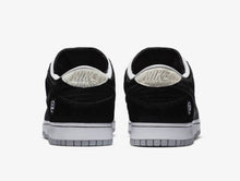 Load image into Gallery viewer, Nike SB Dunk Low Medicom “Bearbrick”
