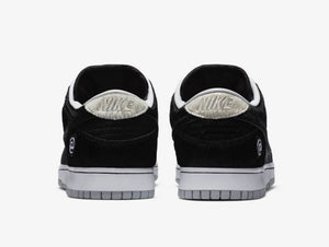 Nike SB Dunk Low Medicom “Bearbrick”